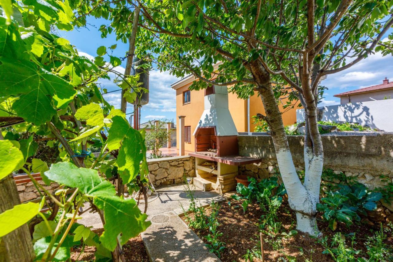 Azur Novi Vinodolski Bagian luar foto